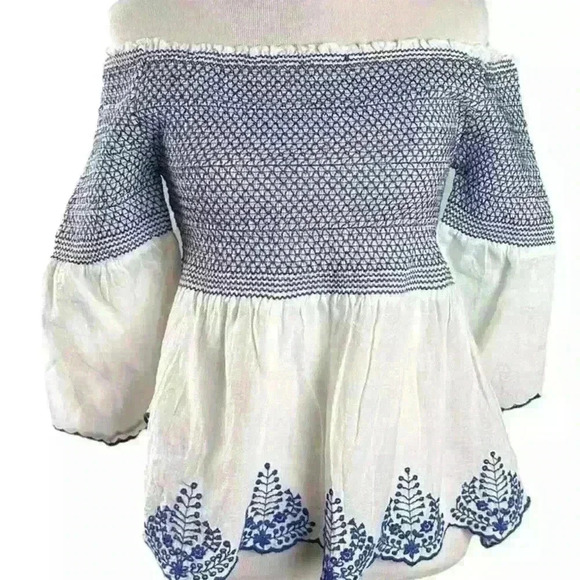 New with tags Miami Smocked Off Shoulder Top. Size Large - Picture 2 of 5
